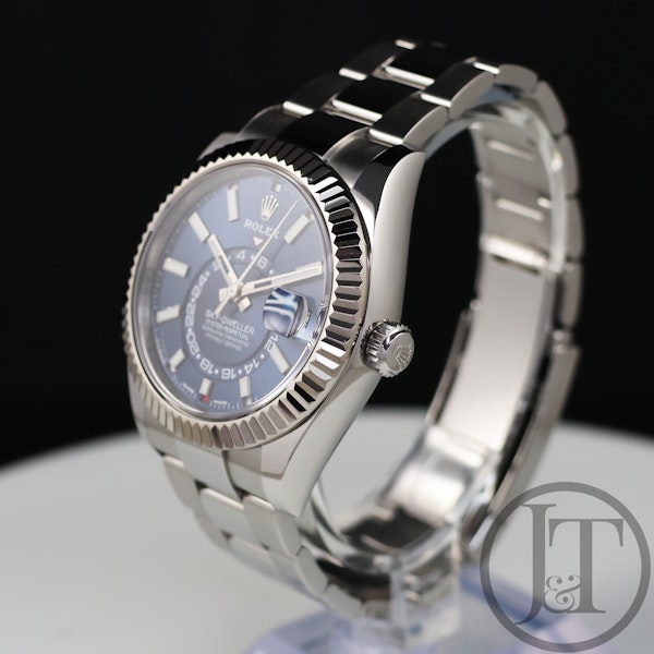 Rolex Sky Dweller 326934 Oyster Blue Dial Pre Owned 2020 - image 2