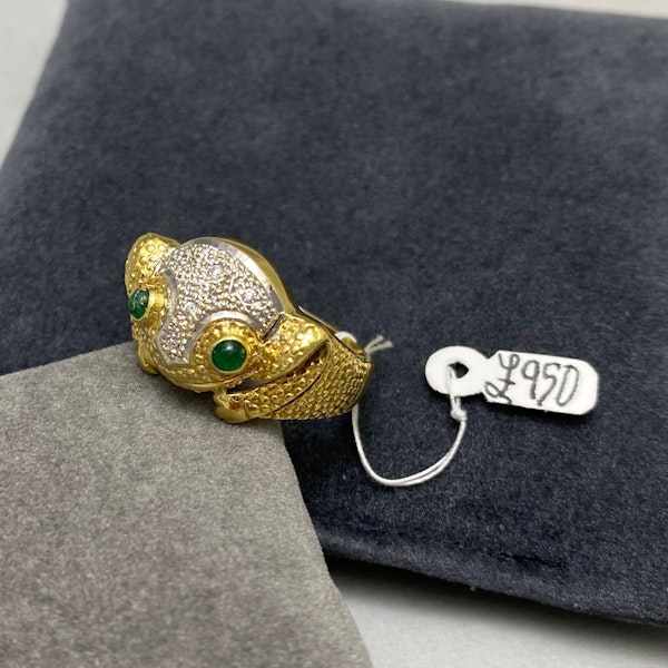 Frog Ring Emerald Diamond in 18ct Yellow/White Gold date circa 1970, Lilly's Attic since 2001 - image 1