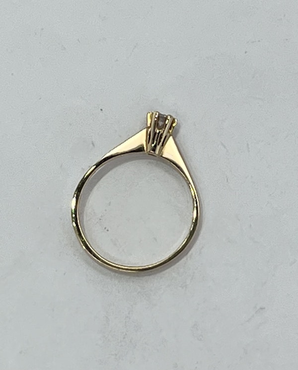 18ct Yellow Gold Swedish Diamond Ring 18ct Yellow Gold - image 2