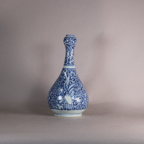 Chinese blue and white bottle vase, Wanli (1573 -1619) - image 3