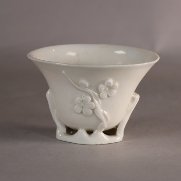 Chinese blanc de chine libation cup, Kangxi (1662-1722) - image 2
