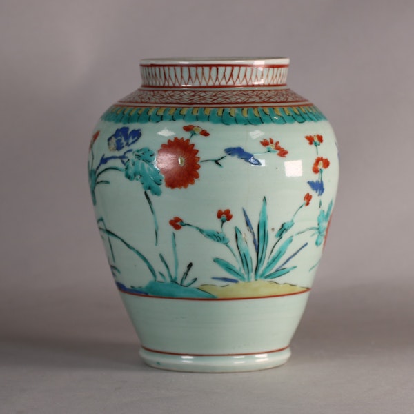Japanese kakiemon style jar, late 17th century - image 2