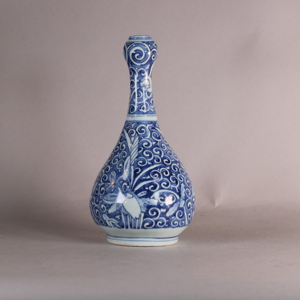 Chinese blue and white bottle vase, Wanli (1573 -1619) - image 6
