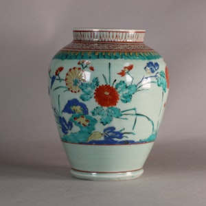 Japanese kakiemon style jar, late 17th century
