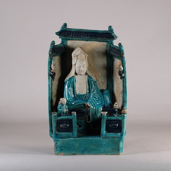 Chinese turquoise-glazed figure of Guanyin, Kangxi (1662-1722) - image 4