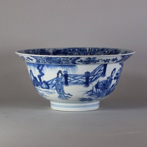 Fine Chinese blue and white ‘klapmuts’ bowl, Kangxi (1662-1722) - image 8