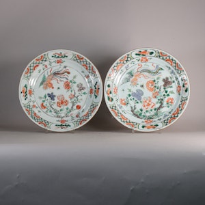 Pair of Chinese famille verte plates, Kangxi (1662-1722)