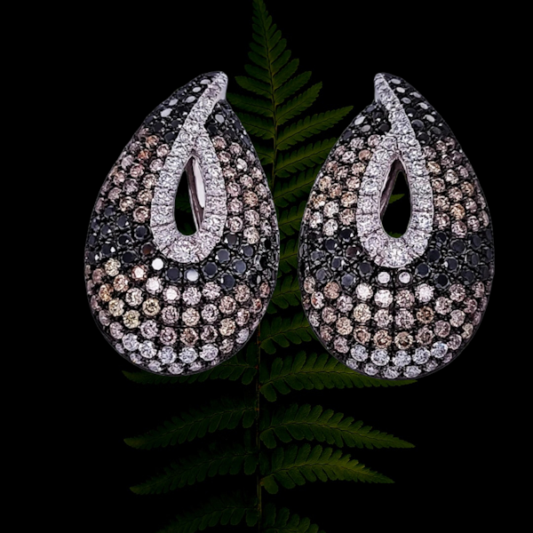 Chic Diamond Earrings. - image 3