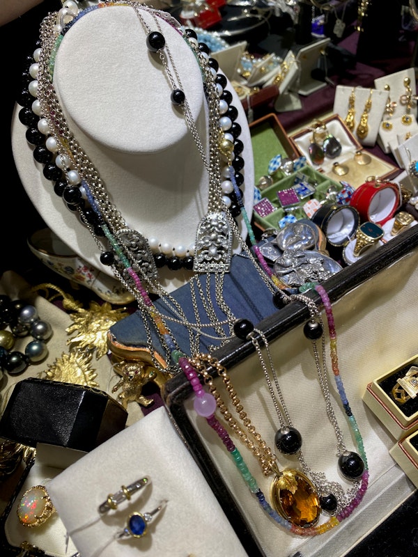 Vintage Necklaces in Lilly's Attic, Lilly's Attic since 2001 - image 2