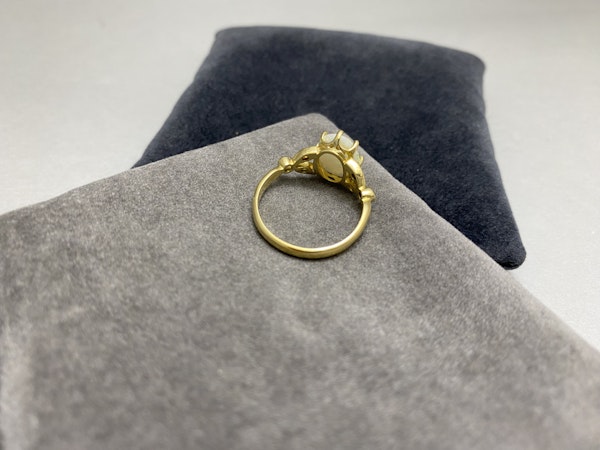 Opal Diamond Ring in 18ct Gold date circa 1905, SHAPIRO & Co since1979 - image 4