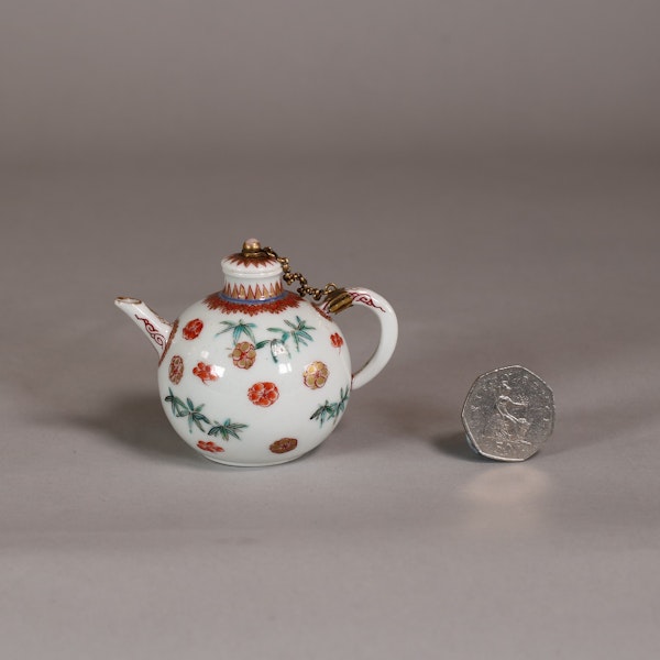 Japanese miniature wine pot, eighteenth century - image 3