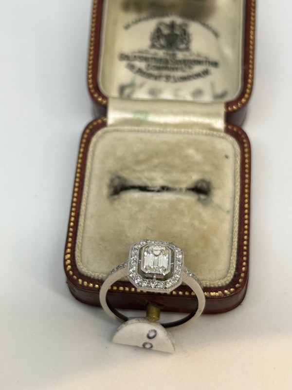 Vintage emerald-cut diamond platinum ring at Deco&Vintage Ltd - image 4