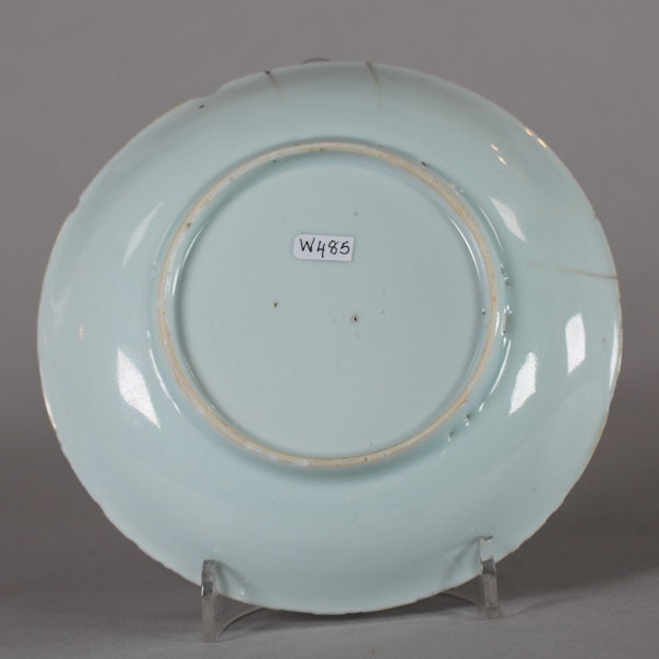 Chinese armorial saucer, Qianlong (1736-1795) - image 2