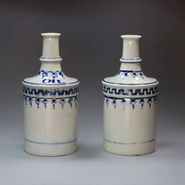 Pair of Wedgwood creamware condiment bottles, 18th century - image 1