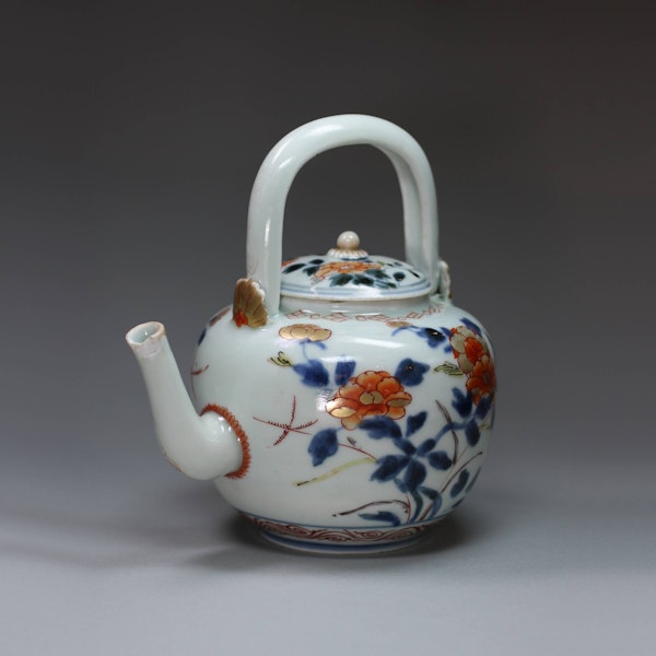 Japanese imari teapot and cover, Edo period (1603-1868) - image 2