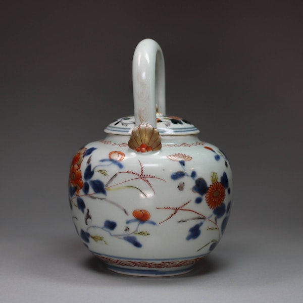 Japanese imari teapot and cover, Edo period (1603-1868) - image 4
