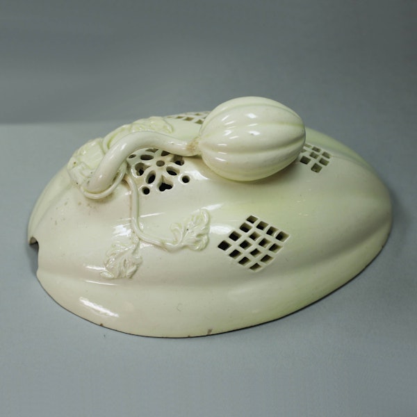 English creamware melon tureen, cover and under plate, 18th century - image 7