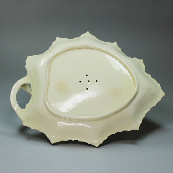 English creamware melon tureen, cover and under plate, 18th century - image 3
