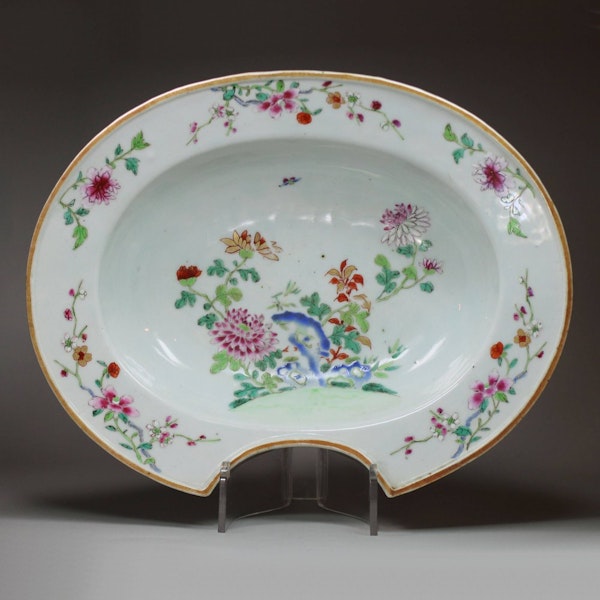 Chinese famille rose barber's bowl, Qianlong (1736-95) - image 1