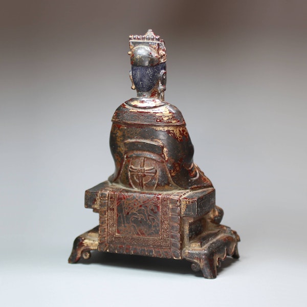 Chinese gilt-lacquer bronze figure of the Daoist deity Wenchang Wang, late Ming (1368-1626) - image 3