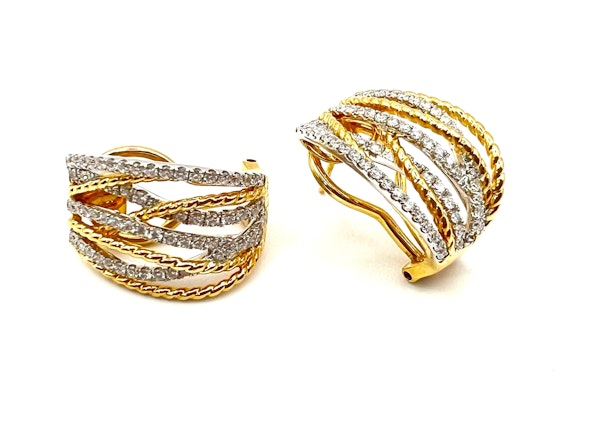 Pretty Diamond Earring’s In Yellow Gold - image 1