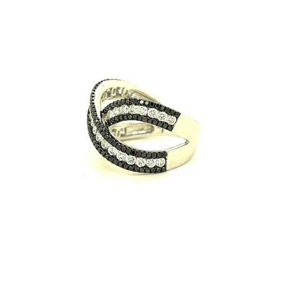 Black&White Diamond Ring In 18/K White Gold - image 2