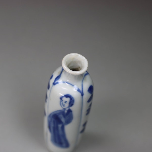 Miniature Chinese blue and white sleeve vase, Kangxi (1662-1722) - image 4