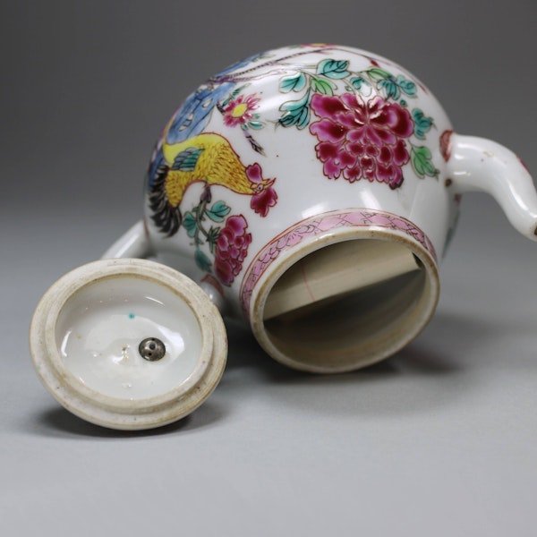 Chinese famille rose teapot and cover, Qianlong (1736-95) - image 6