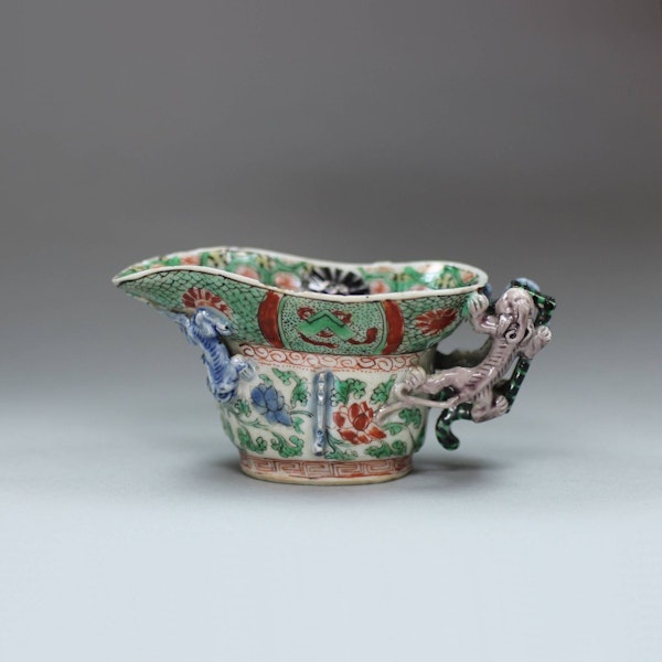 Chinese famille verte libation cup, Kangxi (1662-1722) - image 1