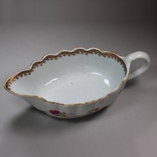 Chinese famille rose armorial sauceboat, c. 1775 - image 2