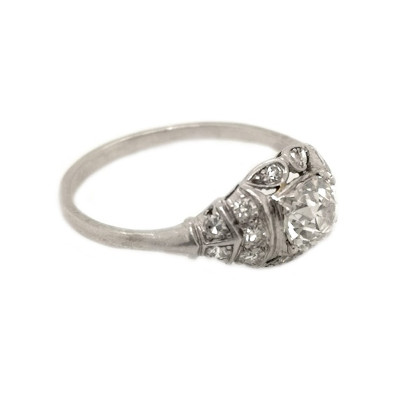 Late Art Deco Diamond and Platinum Ring, 0.85 Carats H SI1, Circa 1940 - image 7