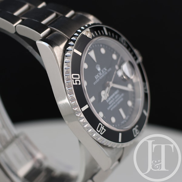 Rolex Submariner Date 16610 Pre Owned 2005 - image 5
