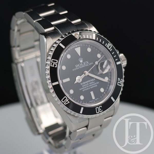 Rolex Submariner Date 16610 Pre Owned 2005 - image 4
