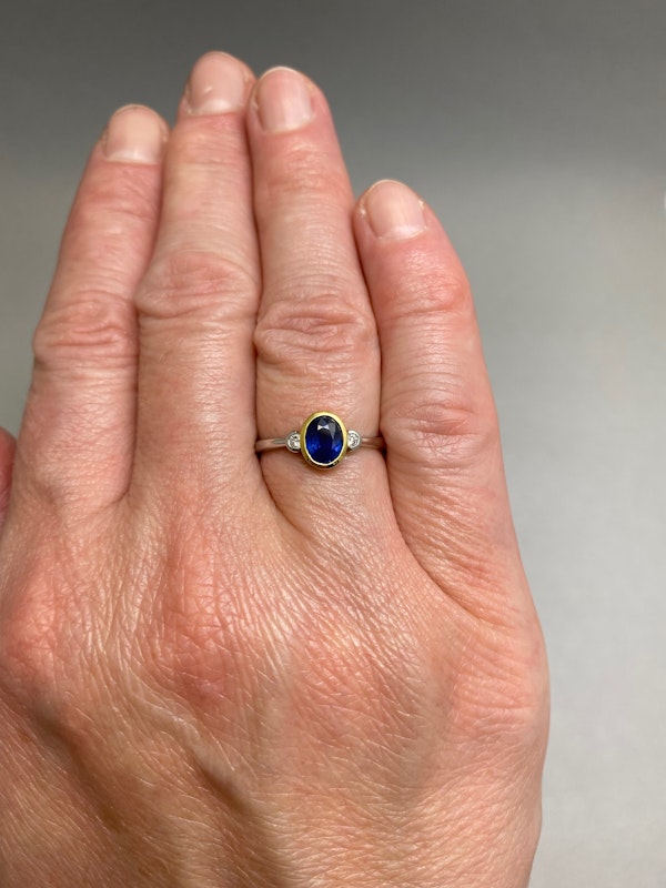Sapphire Diamond Ring in 18ct White/Yellow Gold date circa 1980, Lilly's Attic since 2001 - image 2