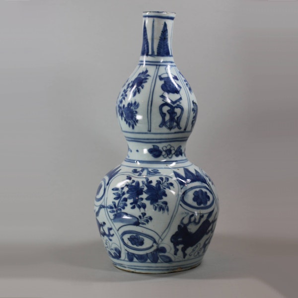 Chinese blue and white kraak double-gourd vase, Wanli (1573-1619) - image 2