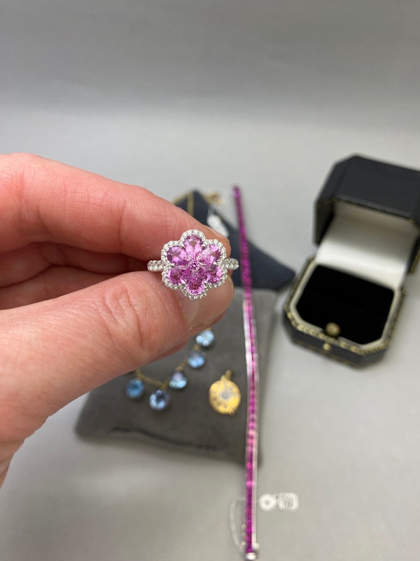 Pink Sapphire Diamond Ring in 18ct White Gold date circa 1980, SHAPIRO & Co since1979 - image 13