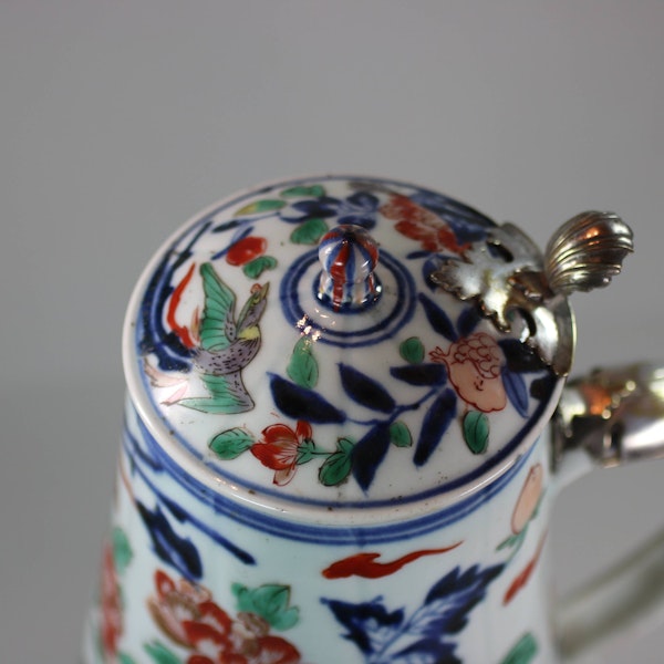 Japanese Imari coffee pot and cover with later silver-plated mounts, Edo Period, c.1700 - image 2