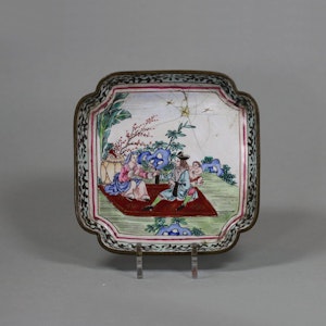 Chinese Canton enamel tray, Qianlong (1736-95)