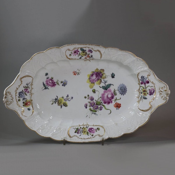 Large Meissen lobed dish, late 18th century - image 1