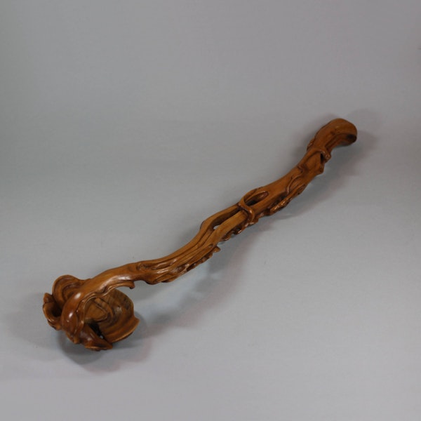 Chinese boxwood ruyi sceptre, 19th/20th century - image 4