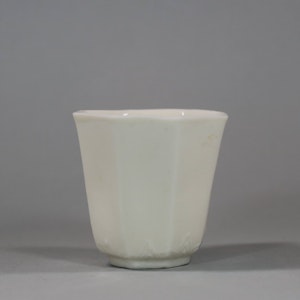 Chinese blanc de chine octagonal libation cup, early Kangxi (1662-1772)