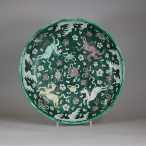 Chinese rare biscuit famille verte dish, mid-17th century, early Kangxi (1662-1722)
