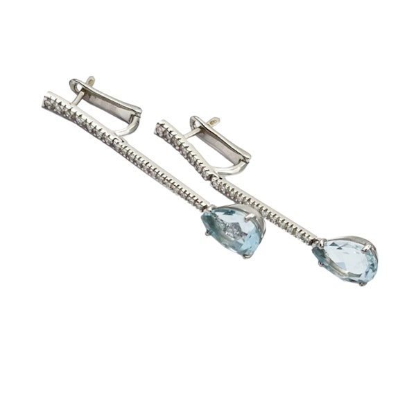 18K White Gold pair of Pendant Earrings with Diamond and Aquamarine - image 2