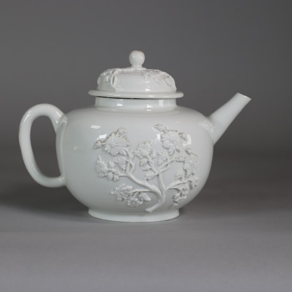 Meissen Böttger white teapot and cover, circa 1715 - image 4