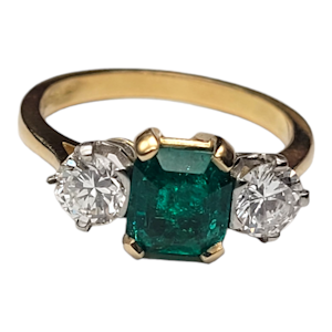 Emerald and diamond ring SKU: 6441 DBGEMS