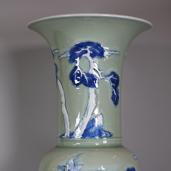 Underglaze-blue and copper-red decorated celadon 'phoenix-tail' vase, Kangxi (1662-1722) - image 6