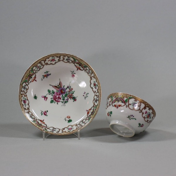 Chinese famille rose teabowl and saucer, Qianlong (1736-95) - image 1