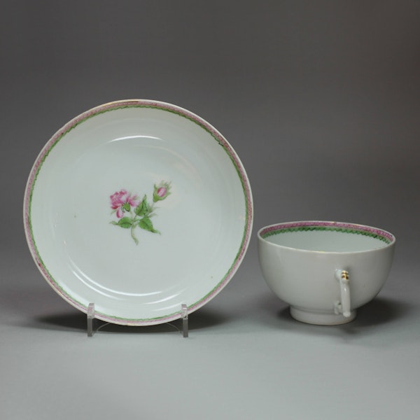 Chinese famille rose teacup and saucer, Qianlong (1734-95) - image 3