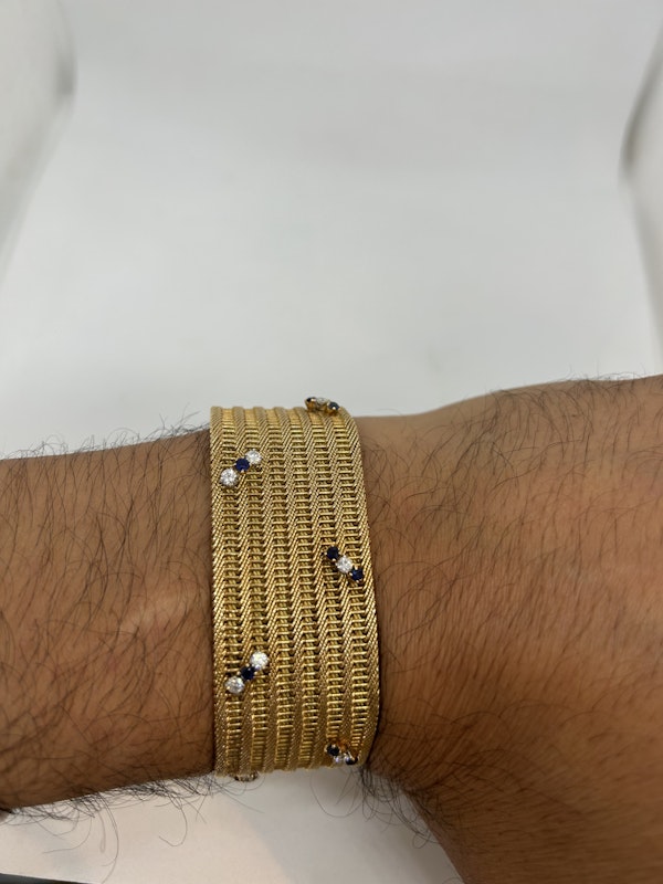 1960,s sapphire diamond 18ct gold bracelet at Deco&Vintage Ltd - image 4