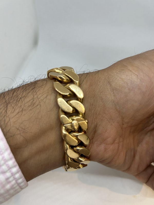 1970,s French 18ct gold bracelet at Deco&Vintage Ltd - image 4